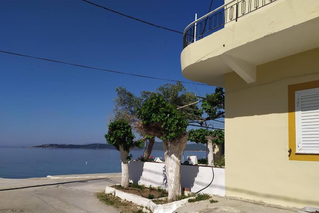 Vila Το Σπίτι Της Μαργαρίτας Στην Παραλία Nea Styra Exteriér fotografie